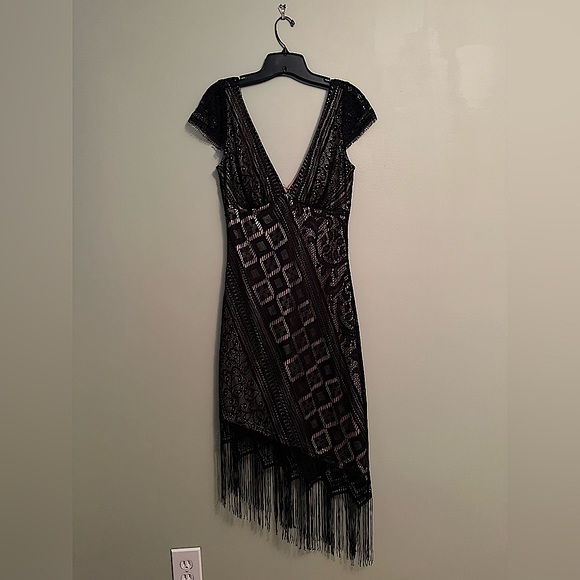 Moda International Dresses & Skirts - NWOT Moda International by Victoria’s Secret cocktail dress w/beige silky liner.